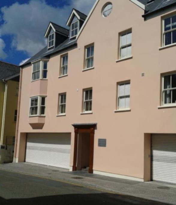 Great Offer 2 Bed Tenby Flat Free Parking Luaran gambar