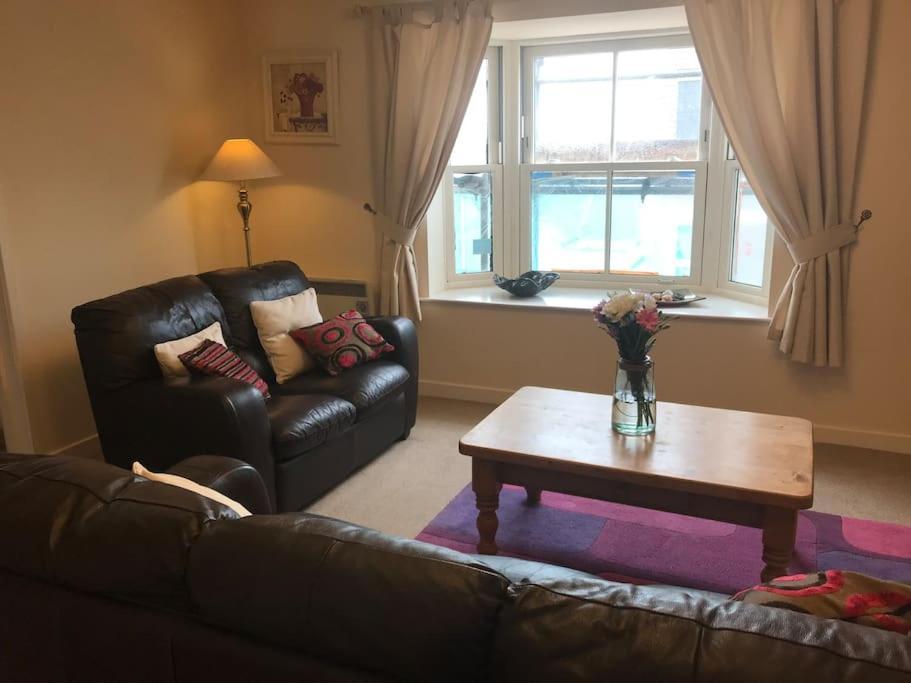 Great Offer 2 Bed Tenby Flat Free Parking Luaran gambar